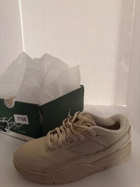 Nike Air Jordan Flight Court Women’s Size 8 Beige Cream New No Lid Box